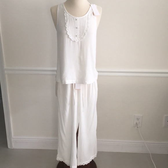 Morgan Lane Other - Morgan Lane NWT PJ’s White -S-Pretty & Soft Rayon